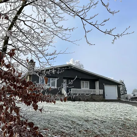 Le De Marguerite Chalet